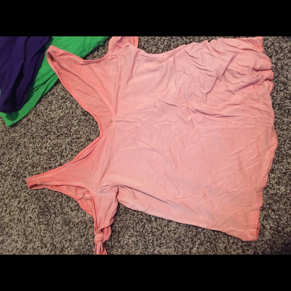 Cold shoulder crop top
